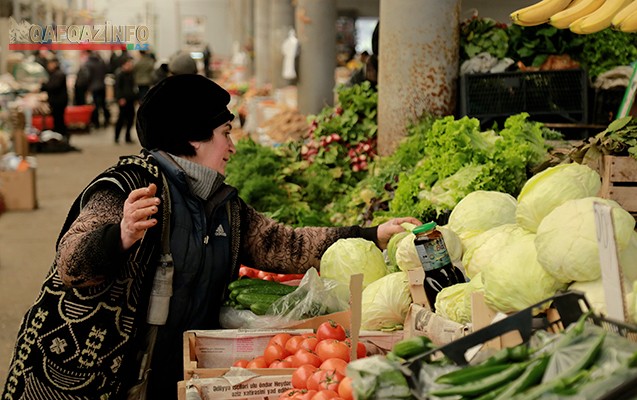 Bazarda yerli məhsul od qiymətinədir - Reportaj
