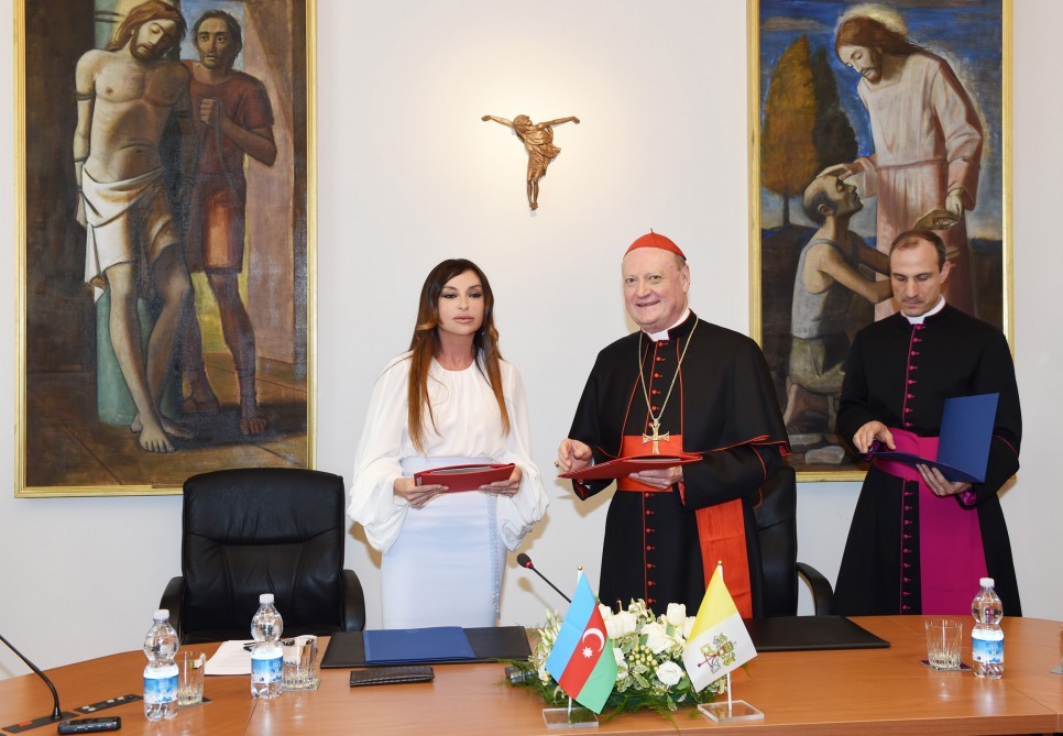 Mehriban Əliyeva Vatikanda - Fotolar