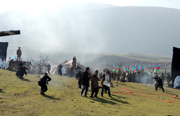 Hərb&ccedil;ilər Xocalını belə yad etdi - Fotolar