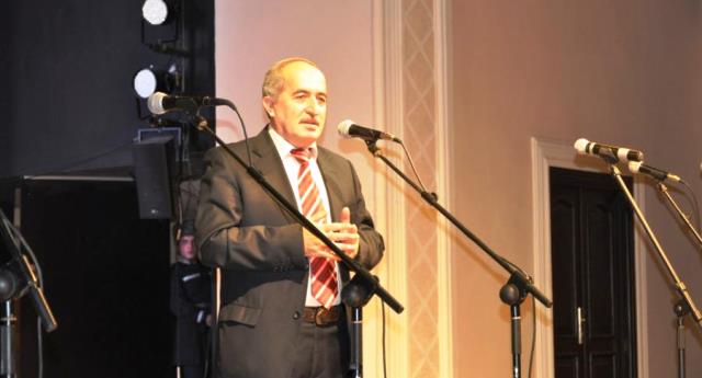 Zəlimxan Yaqubun yerinə sədr seçildi