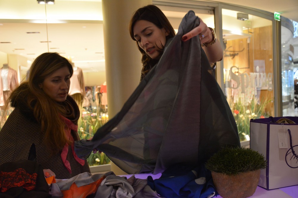 Sabiq azərbaycanlı deputat qızının brendi Parisdə - Fotolar