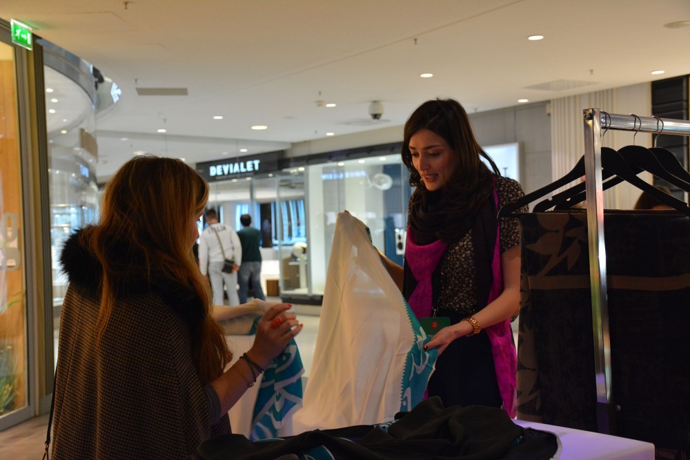 Sabiq azərbaycanlı deputat qızının brendi Parisdə - Fotolar