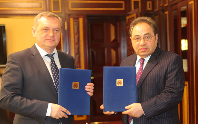 BDU &Ccedil;erkassı Universiteti ilə m&uuml;qavilə imzaladı - Foto