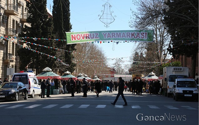 İcra baş&ccedil;ısı yarmarkada qiymətlərlə maraqlandı