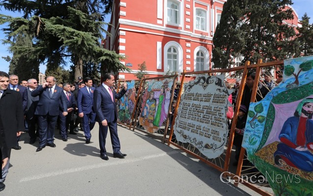 Elmar Vəliyev ingilis səfirə xal&ccedil;a hədiyyə etdi - Fotolar