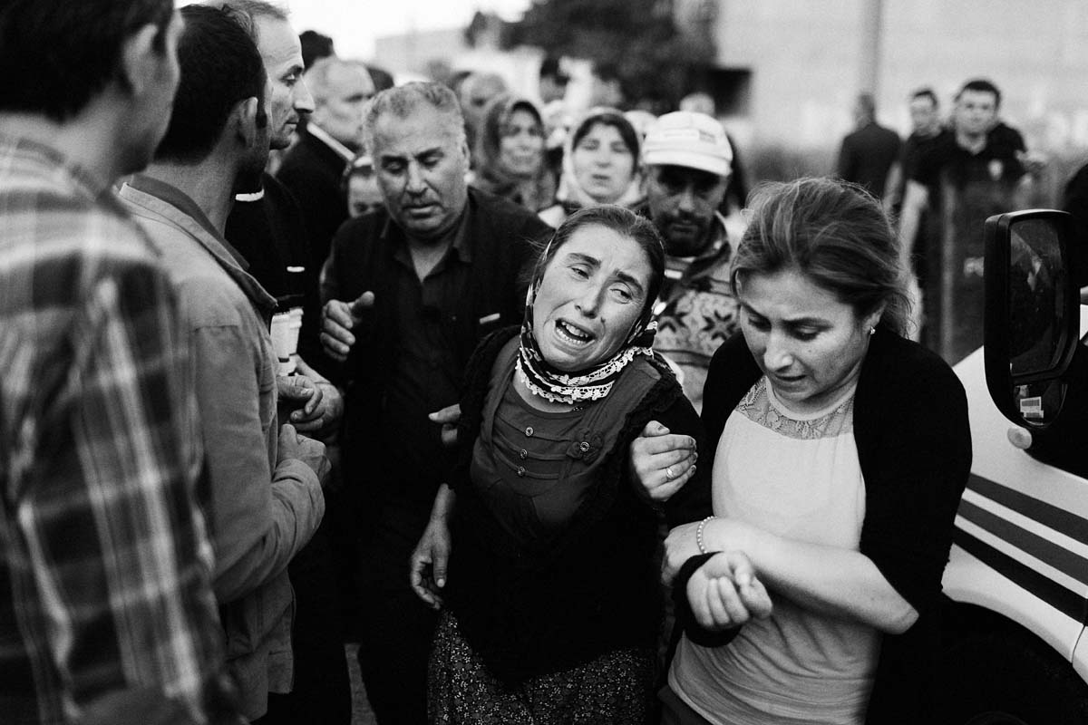 Suriyalı uşaqların fotosuna g&ouml;rə qalib oldu - Fotosessiya
