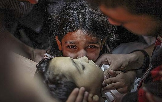 Suriyalı uşaqların fotosuna g&ouml;rə qalib oldu - Fotosessiya