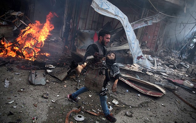 Suriyalı uşaqların fotosuna g&ouml;rə qalib oldu - Fotosessiya