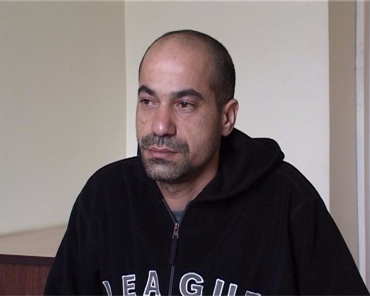 Jurnalist bacanağının evini yardı - 50 minlik oğurluq