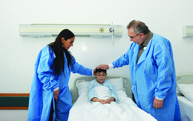 Prezidentin qızı talassemiyalı uşaqlara baş &ccedil;əkdi - Fotolar