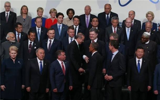 Əliyevin də iştirak etdiyi Nüvə Sammitindən -  Maraqli kadrlar