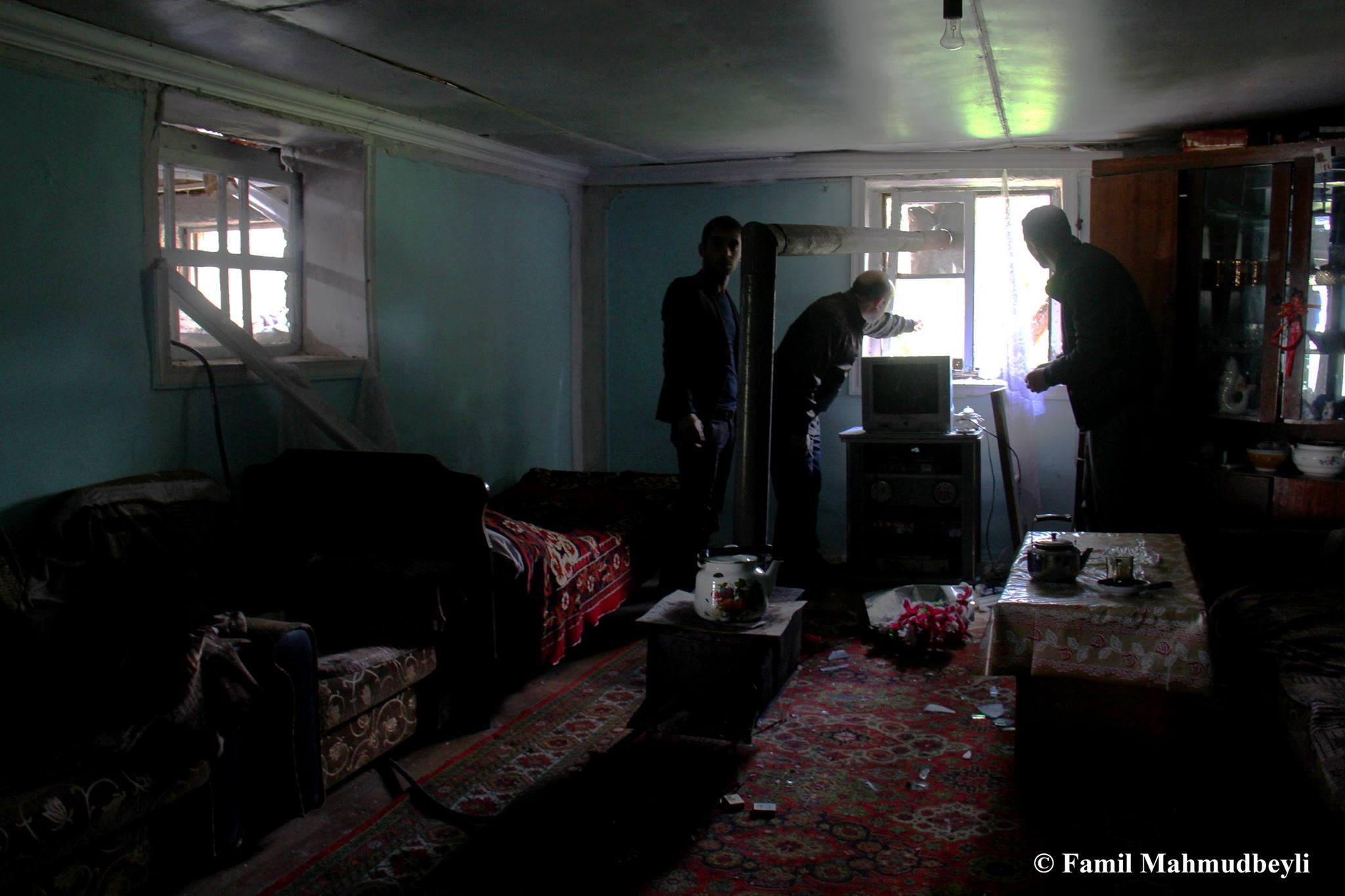 Ermənilər evə mərmi atdı - Foto