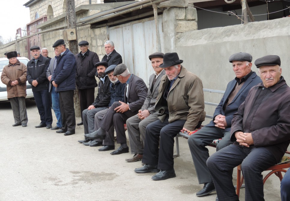 Meyiti 126 gün sonra tapılan neftçi dəfn edildi -  Foto