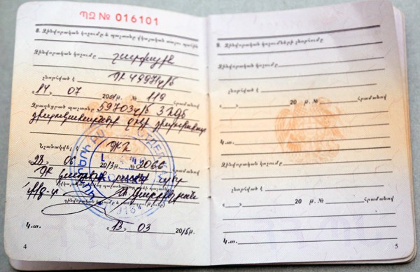 Ermənilərin sənədləri və rabitə vasitələri - Nazirlik fotolar yaydı