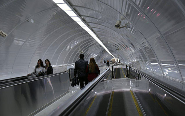 Bənövşəyi xətdən -   Fotosessiya