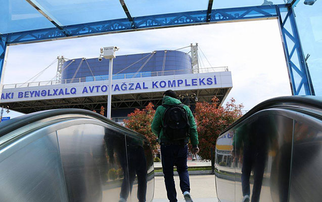 Bənövşəyi xətdən -   Fotosessiya