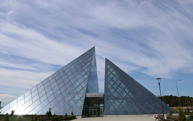 Bənövşəyi xətdən -   Fotosessiya