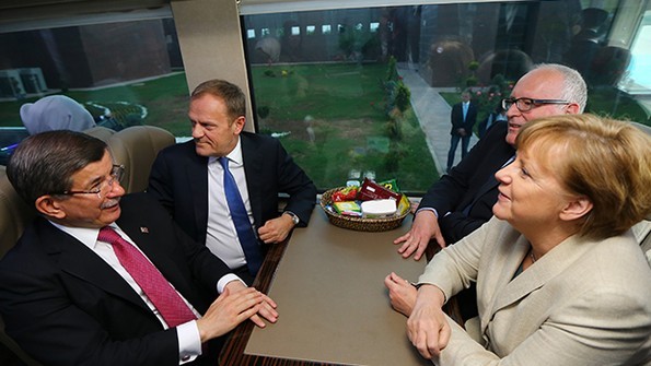 Merkel T&uuml;rkiyədədir - Fotolar