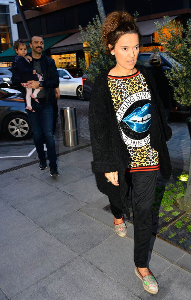 Müğənniyə 900 minlik hədiyyə -  Fotolar