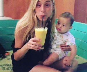 Futbol&ccedil;u arvadının və k&ouml;rpəsinin g&ouml;zləri &ouml;n&uuml;ndə &ouml;ld&uuml;r&uuml;ld&uuml;