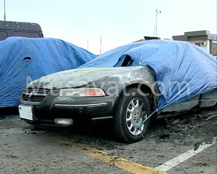 Bakıdakı “Ştrafnoy”da yandırılan maşınların  -  Fotoları