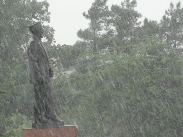 Salyanda leysan - Həyətləri su basdı+Fotolar