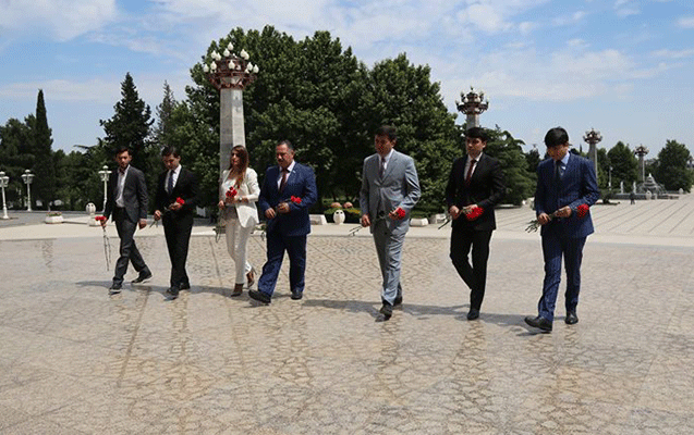 Gəncədə forum ke&ccedil;irilib - Fotolar