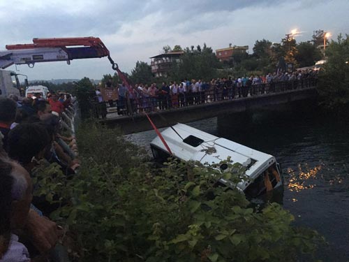 Türkiyədə dəhşətli faciə  -  16 nəfər öldü + Fotolar