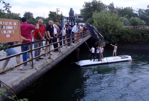 T&uuml;rkiyədə dəhşətli faciə - 16 nəfər &ouml;ld&uuml; + Fotolar