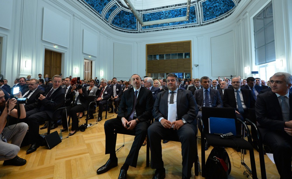 &ldquo;Atəşkəs olduqca k&ouml;vrəkdir&rdquo; - Əliyevdən Almaniya bəyanatı