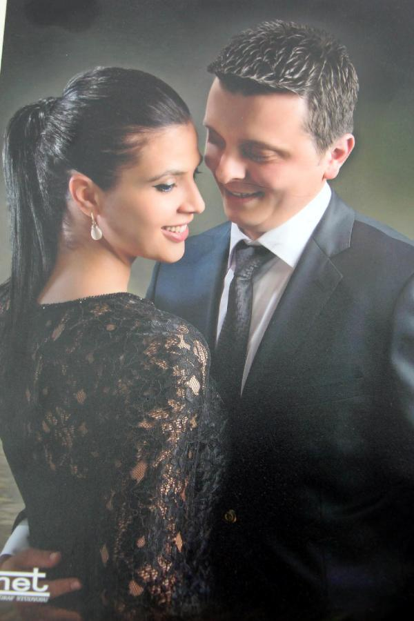 Abdulla G&uuml;l&uuml;n ke&ccedil;miş xanım m&uuml;hafizə&ccedil;isi şəhid oldu -  Fotolar