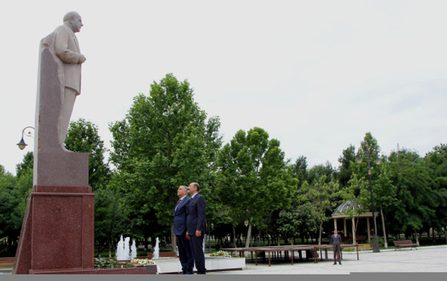 Nazir vətəndaşlarla görüşdü -  Fotolar