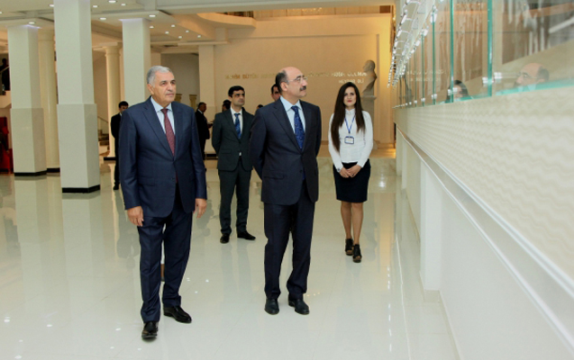 Nazir vətəndaşlarla görüşdü -  Fotolar