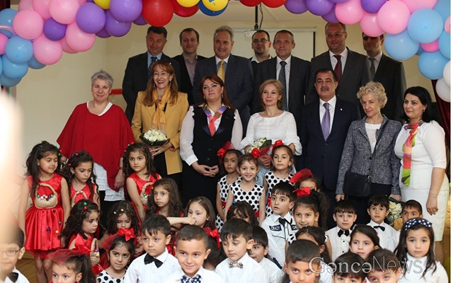 Gəncədə Aİ ilə tərəfdaşlığın 25 illiyi qeyd edilib Gəncədə Aİ ilə tərəfdaşlığın 25 illiyi qeyd edilib