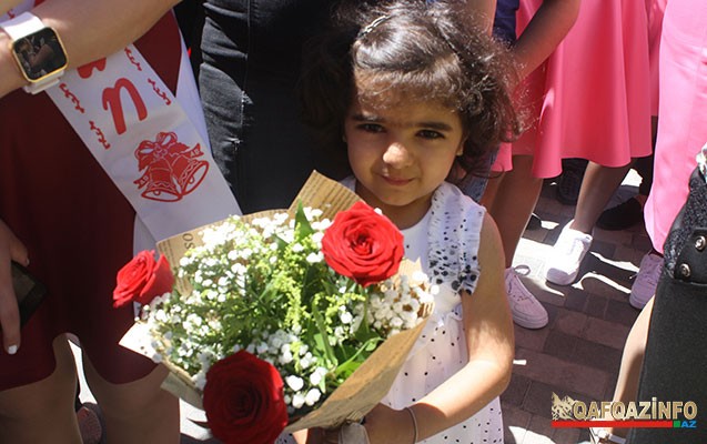 “Son zəng” göz yaşları... -  Fotosessiya