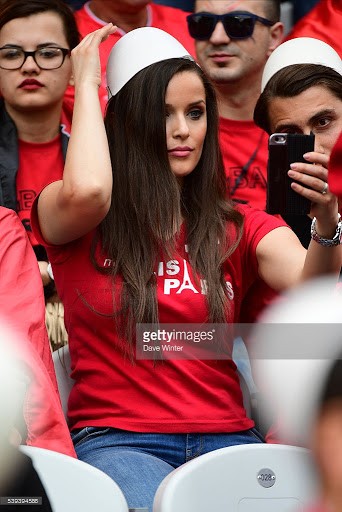 Fransanı g&ouml;zəlliyə qərq edənlər - Fotosessiya