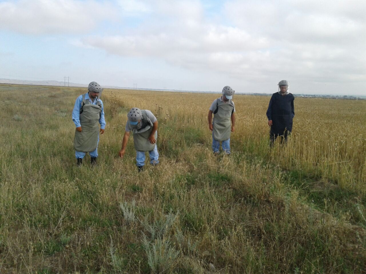 Cəbhəboyu rayonlarda 3 ədəd PHS tapılıb - Fotolar