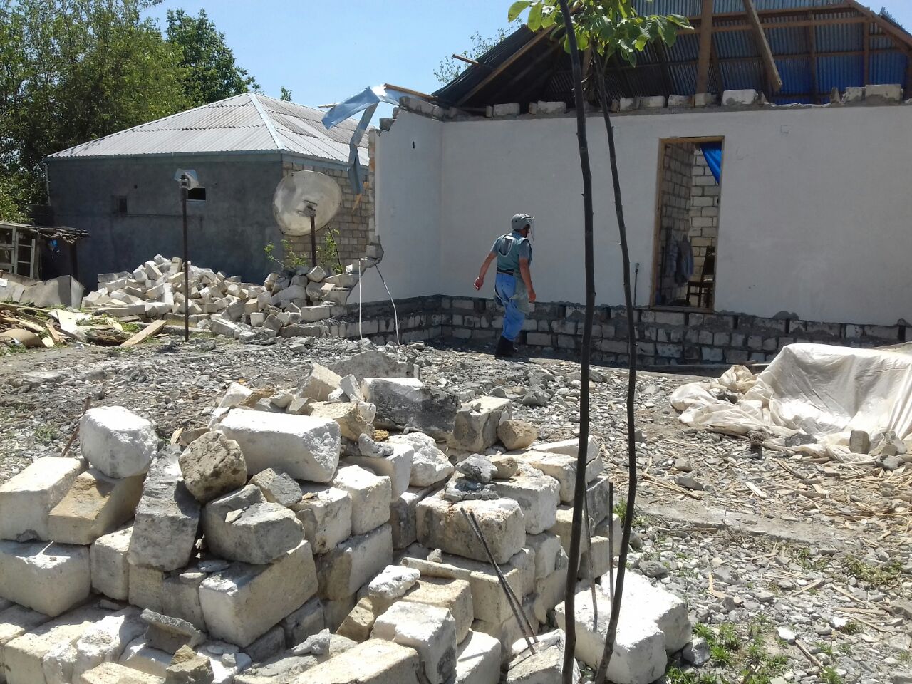 Cəbhəboyu rayonlarda 3 ədəd PHS tapılıb - Fotolar