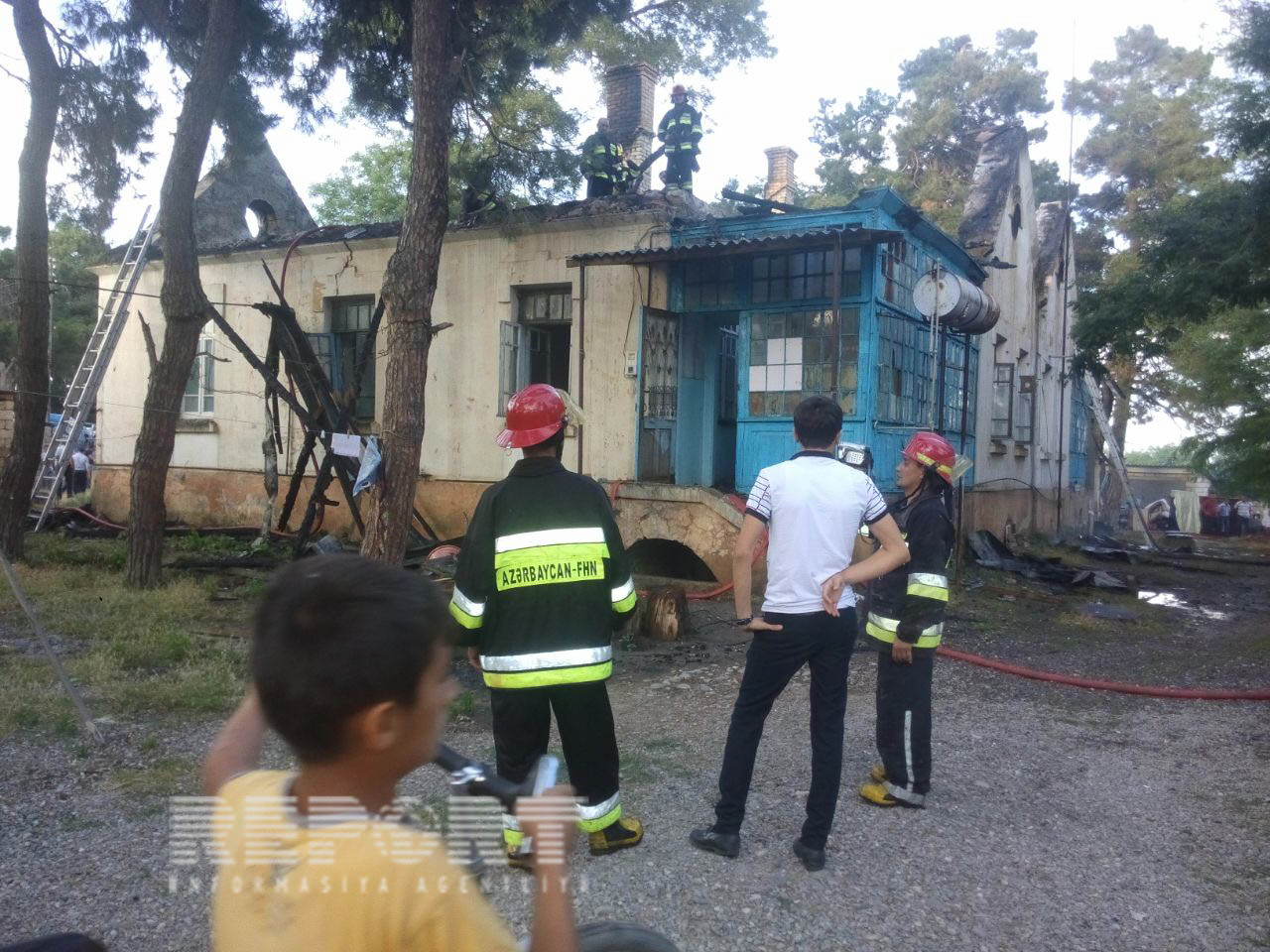 Xaçmazda uşaq bağçası yanır - Fotolar+Yenilənib