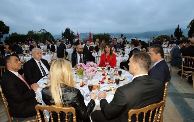 Ərdoğan m&uuml;ğənnilərə iftar verdi - Fotolar