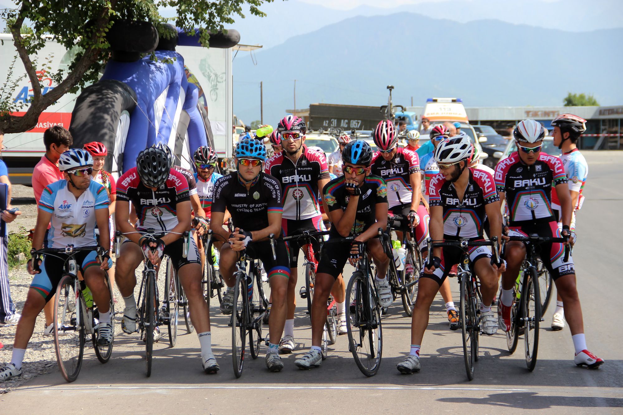 Şosse velosipedinin Olimpiya növləri üzrə çempionatı başa çatdı -  Video