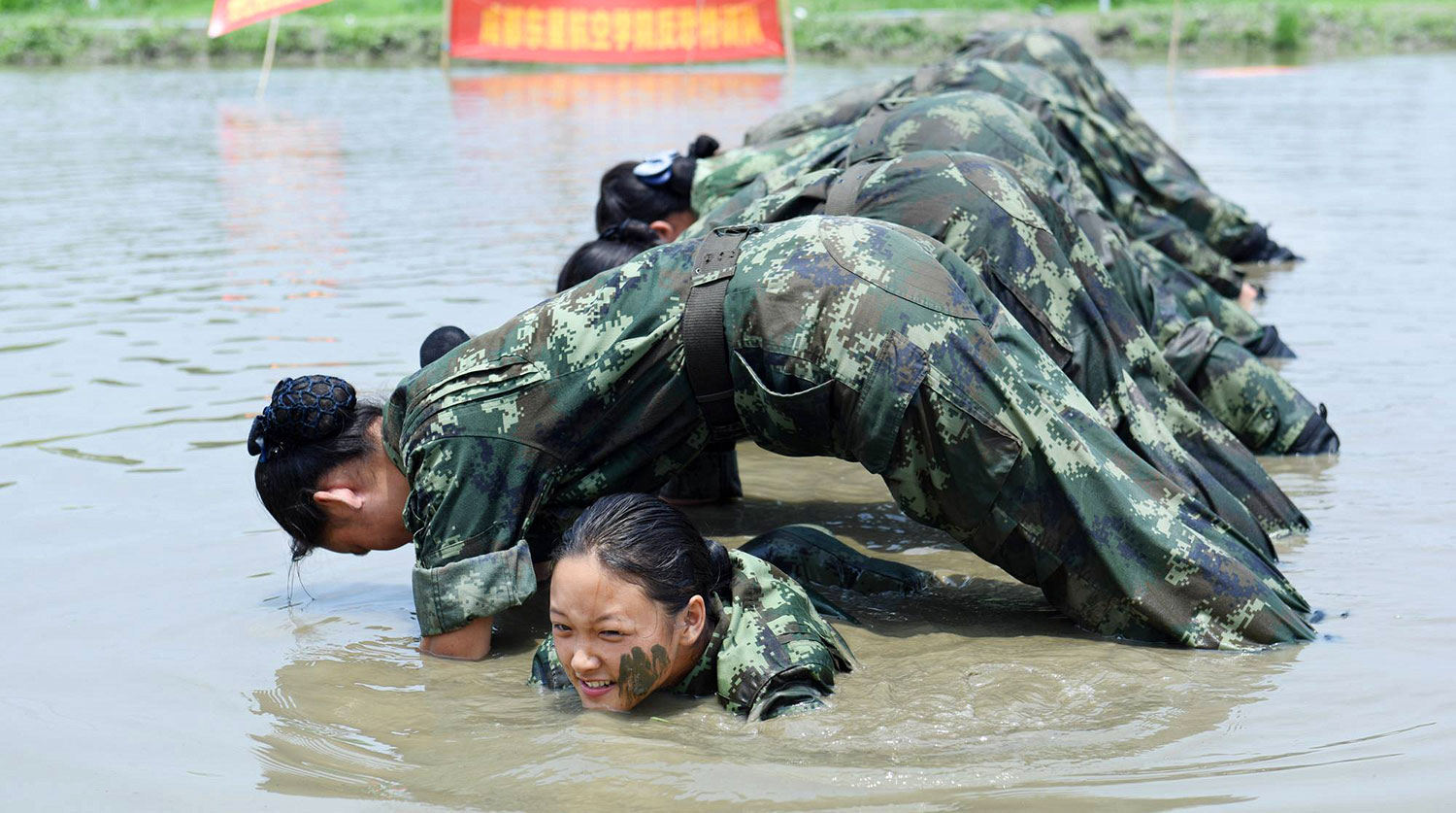 Onların arzusu stüardessa olmaqdır... -  Fotosessiya