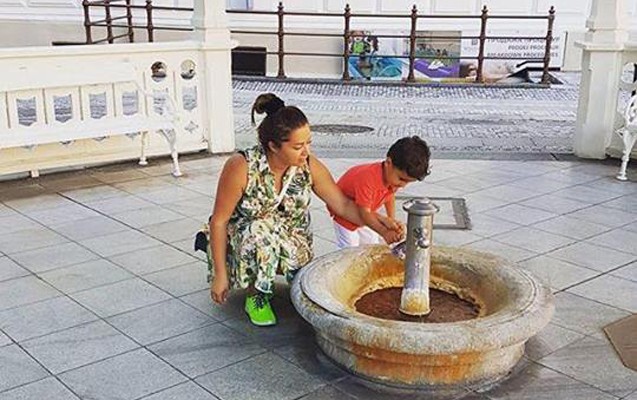 “Elə ortadan çatlayın...” -  Xatirə İslam + Fotolar