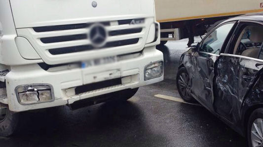 Esra Erol qəzaya düşdü  -  Fotolar