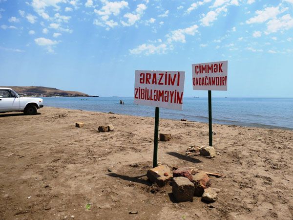 Bakıda kasıblar üçün pulsuz çimərlik  -  Fotolar