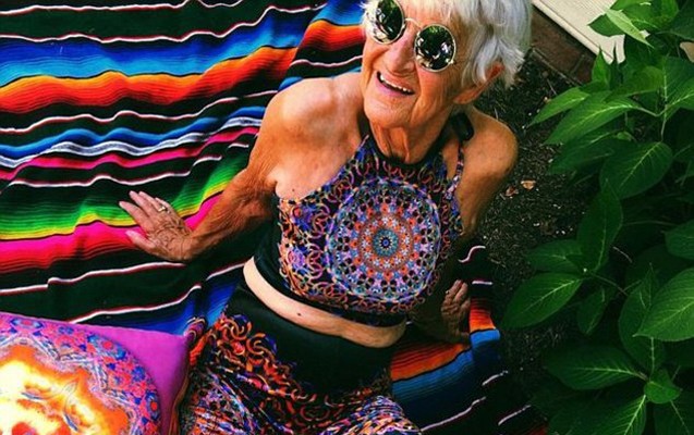 Kişiləri “oğurlayan” 87 yaşlı qadın... - Fotolar Kişiləri “oğurlayan” 87 yaşlı qadın... - Fotolar