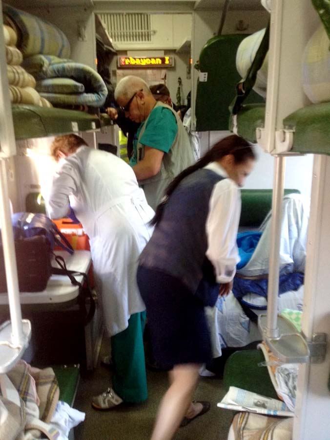 Bakı-Xarkov qatarında doğuş  -  Oğlan uşağı dünyaya gəldi+Foto