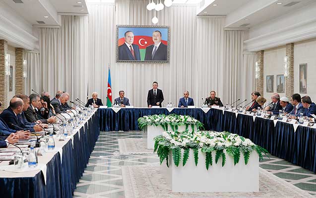 Mədət Quliyev toplantı keçirdi - Fotolar Mədət Quliyev toplantı keçirdi - Fotolar