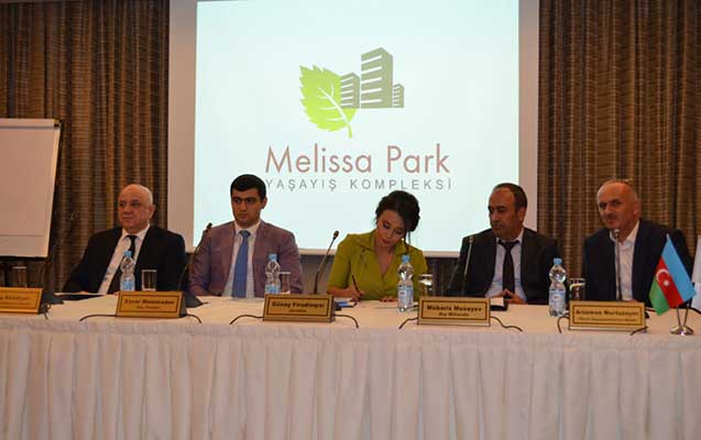  Bakıda ilk dəfə yeni binaya köçənlərə çıxarış verildi