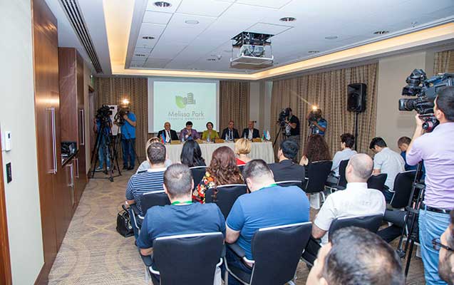  Bakıda ilk dəfə yeni binaya köçənlərə çıxarış verildi